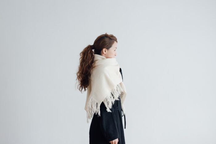 BLANKET off white 2