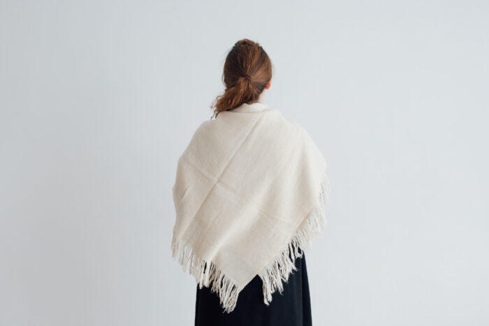 BLANKET off white 6