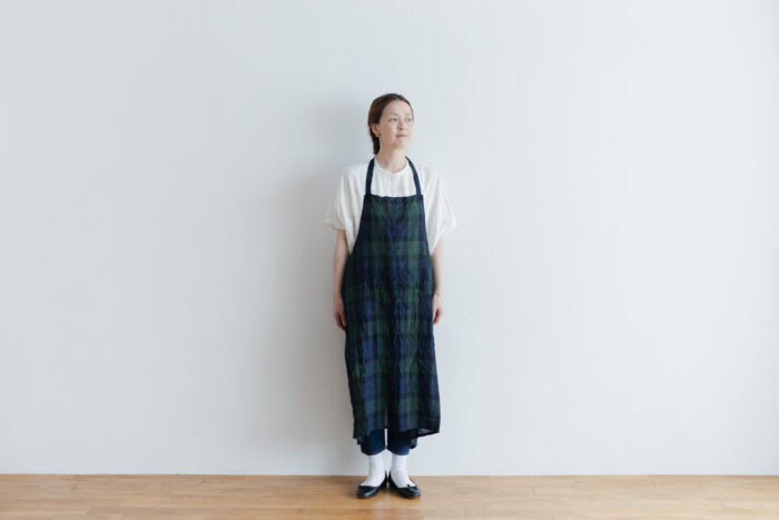 LINEN TARTAN CHECK APRON Black Watch 1