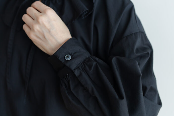 予約 R 033 RUFFLE COLLAR PULLOVER black 5