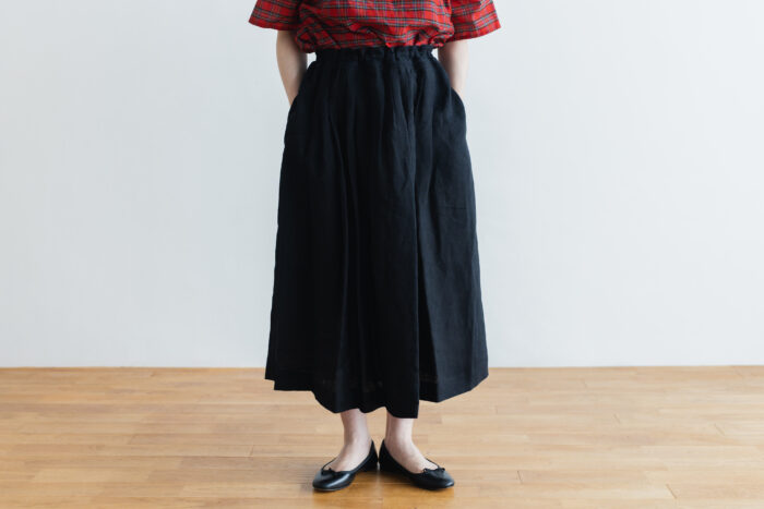 DENSELY LINEN TUCK SKIRT black 1