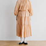 GARMENT DYE TIERED SKIRT cameo