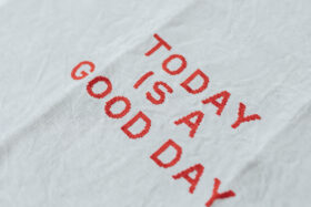 TODAY IS A GOOD DAY KITCHEN CLOTH 2