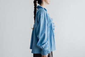 Embroidery Pintuck Blouse Sax blue 2
