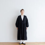 予約 R075 BONBON RACE LINEN ROBE  black