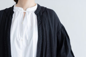 予約 R075 BONBON RACE LINEN ROBE  black 3