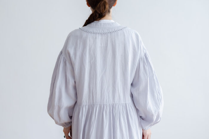 予約 R075 BONBON RACE LINEN ROBE  silver gray 3