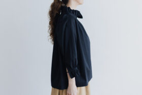 COTTON TWILL FRILL COLLER BLOUSE black 2