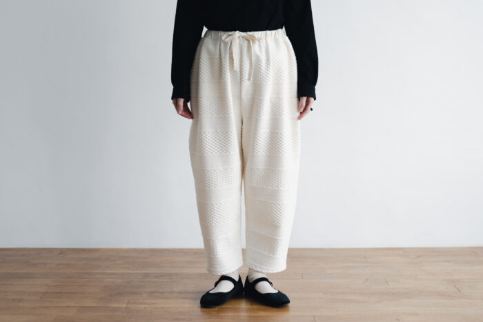 予約 R109  CABLE TAPERED PANTS ivory 1