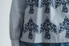 Ecru et pousse 限定 odyssey ブラウス gray 4