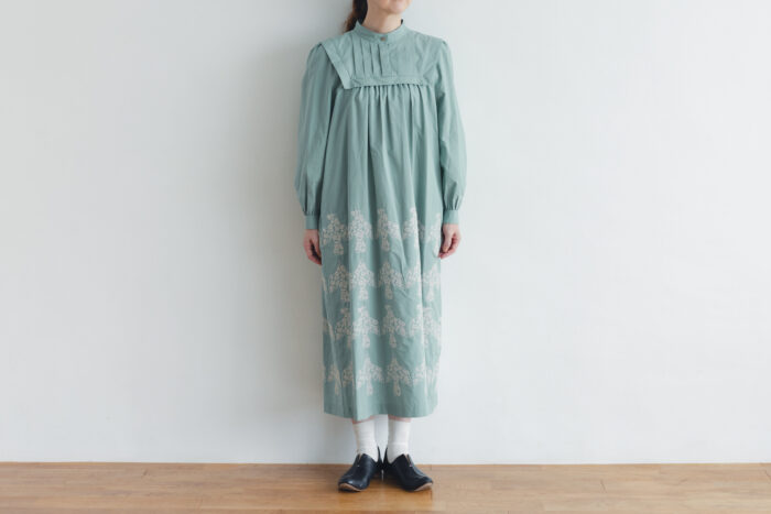 Ecru et pousse 限定 odyssey ワンピース green 1