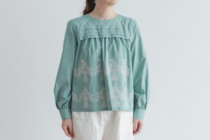 Ecru et pousse 限定 odyssey ブラウス green 1