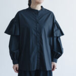 予約 R112 RUFFLE SLEEVE BLOUSE black 8月末-9月初