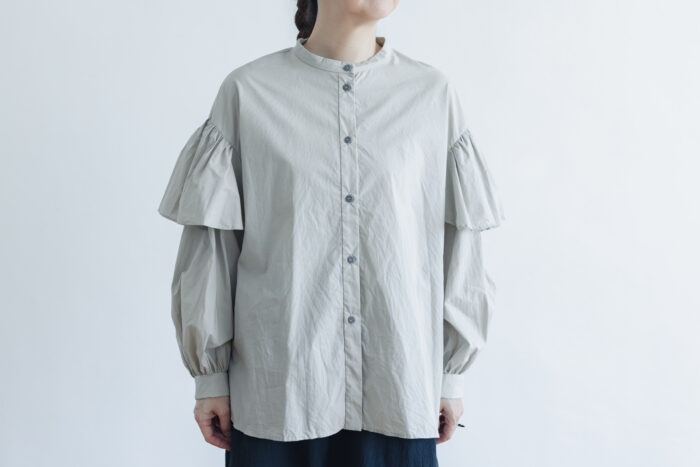 予約 R112 RUFFLE SLEEVE BLOUSE gray 8月末-9月初 1