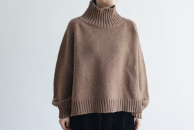 G779 ORDINARY TURTLE KNIT PULLOVER mocha 1