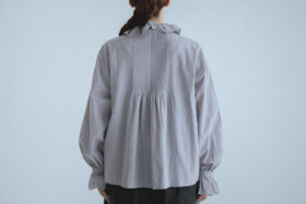 Embroidery Pintuck Blouse silver gray 3