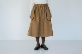 LIGHT MOLE SKIN POCKET TRAMMING SKIRT beige 1