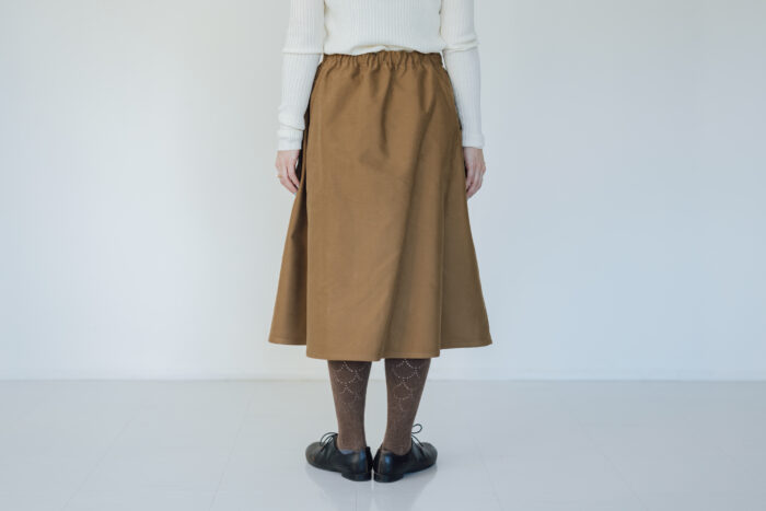 LIGHT MOLE SKIN POCKET TRAMMING SKIRT beige 3