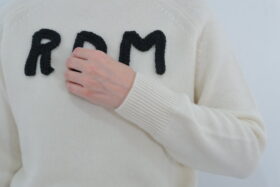 LETTERD SWEATER  Off white 4
