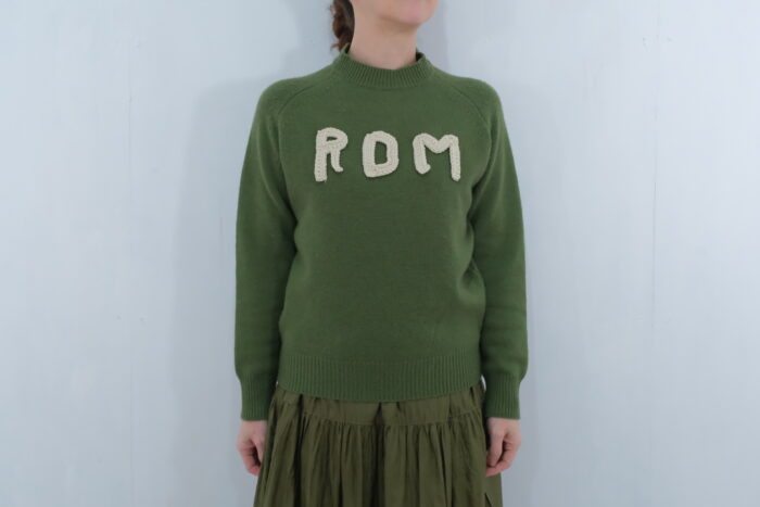 LETTERD SWEATER  Green 1