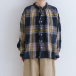 予約 LA231 TARTAN LINEN ORDINARY FRILL BLOUSE navy check 8月中〜8月末