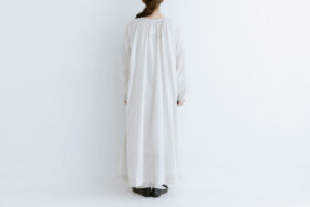 R181 AIRY GATHER ONE PIECE gray 3