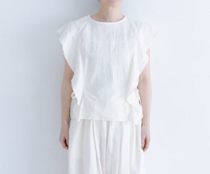 R171 FRILL SLEEVELESS BLOUSE white 1