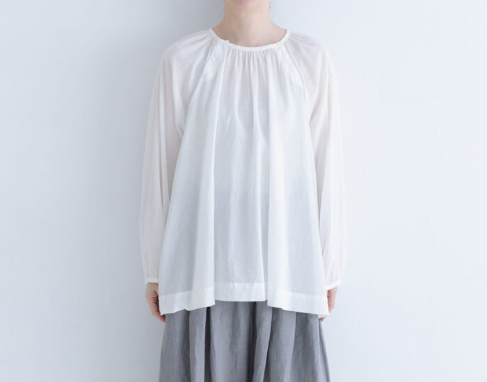 R180 AIRY GATHER PULLOVER white 1