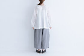 R180 AIRY GATHER PULLOVER white 3