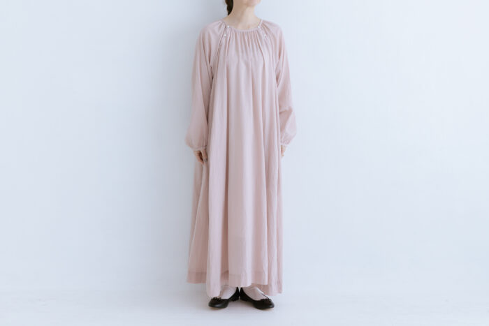 R181 AIRY GATHER ONE PIECE pink 1