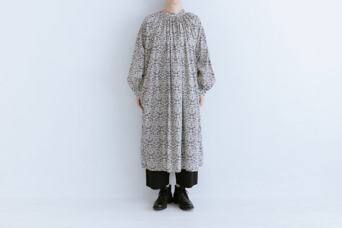 予約 G851 MODERNIT LIBERTY GATHER ONE PIECE black 8月中〜8月末 1