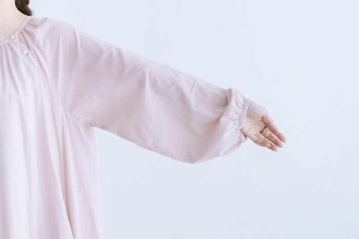 R181 AIRY GATHER ONE PIECE pink 5