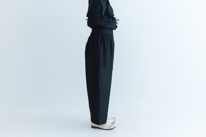 BN5002 Khadi Silk  Wide Belt Tuck Pants black 2