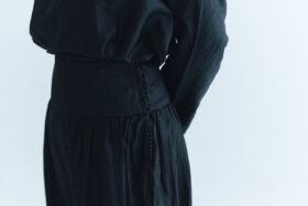 BN5002 Khadi Silk  Wide Belt Tuck Pants black 4