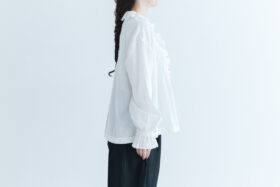 EMBROIDERY FRILL BLOUSE offwhite 2