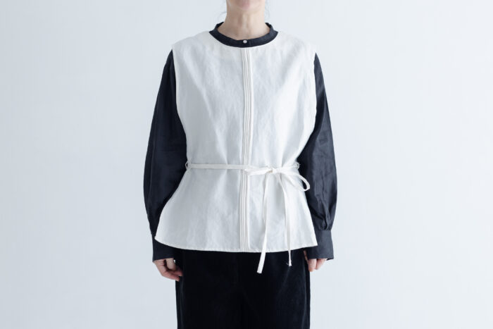 予約 G888 CLASSICAL TUCKED STRING VEST white 10月末〜11月初 1