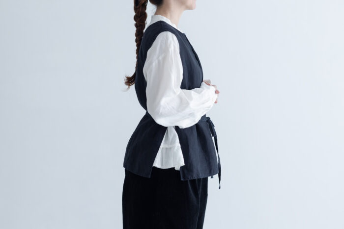 予約 G888 CLASSICAL TUCKED STRING VEST black 10月末〜11月初 2