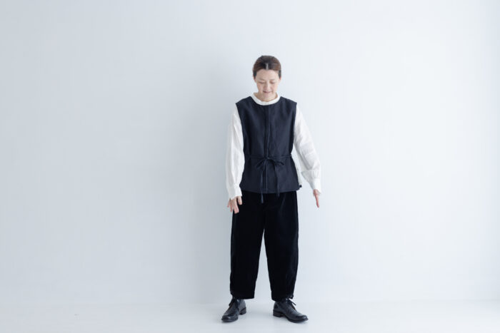 予約 G888 CLASSICAL TUCKED STRING VEST black 10月末〜11月初 6