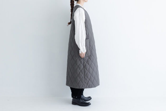 予約 G890 AINO NO SLEEVE COAT charcoal 11月中〜11月末 2