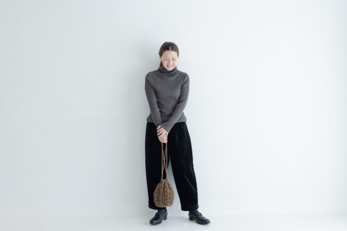 予約 R201 CORDUROY BUTTON PANTS black 10月末〜11月初 4