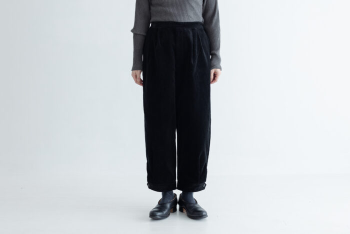 予約 R201 CORDUROY BUTTON PANTS black 10月末〜11月初 1