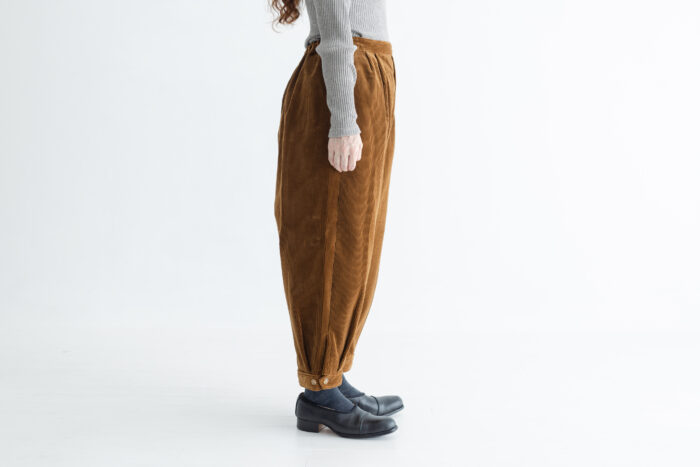 予約 R201 CORDUROY BUTTON PANTS camel 10月末〜11月初 2