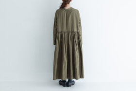 予約 G873 SWITCHING GATHER SHIRT DRESS olive 10月初〜10月中 3