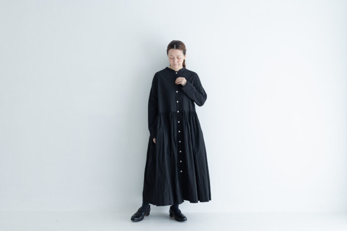 予約 G873 SWITCHING GATHER SHIRT DRESS fade black 10月初〜10月中 5
