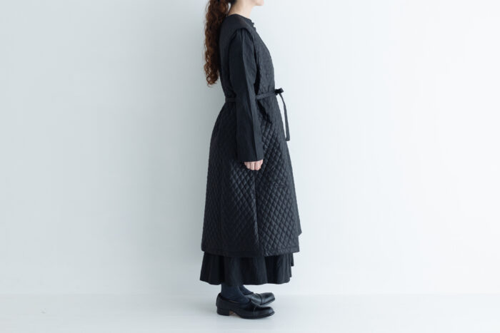 予約 G871 COATING LINEN QUILT NO SLEEVE COAT black 10月初〜10月中 2