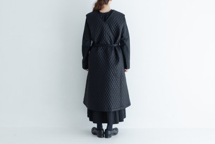 予約 G871 COATING LINEN QUILT NO SLEEVE COAT black 10月初〜10月中 3