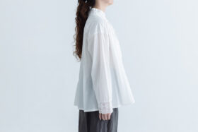 空に広がる霧雲 skipper blouse 2