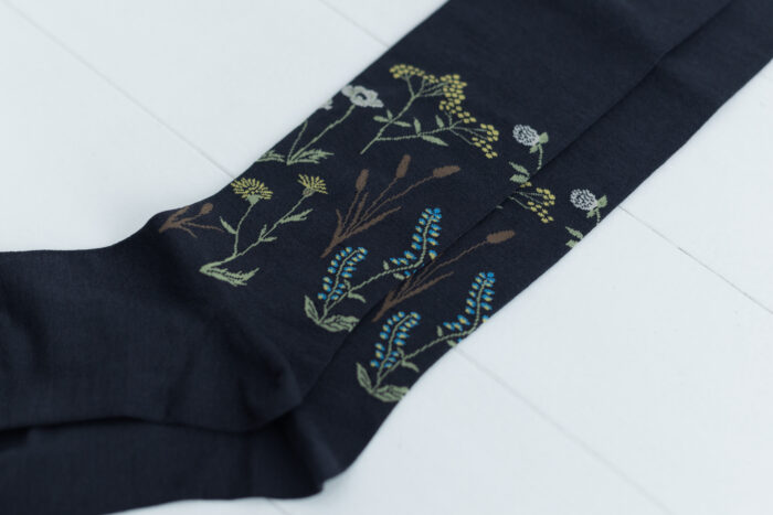 floral long socks black 3