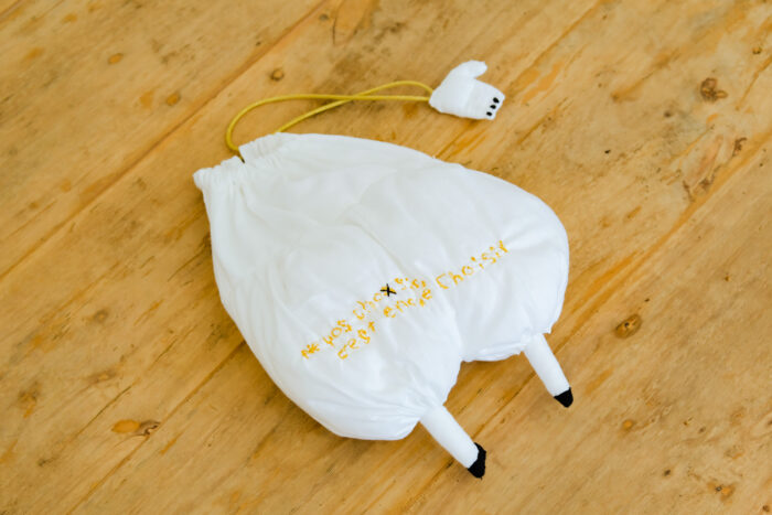 予約 tissue case  黒い靴 1