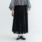 GARMENT DYE GATHER SKIRT black